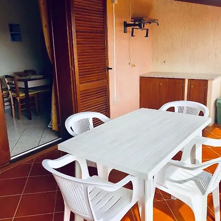 Apartamento Trilocale Vista Mare A *
