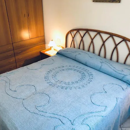 Trilocale Vista Mare A Διαμέρισμα *